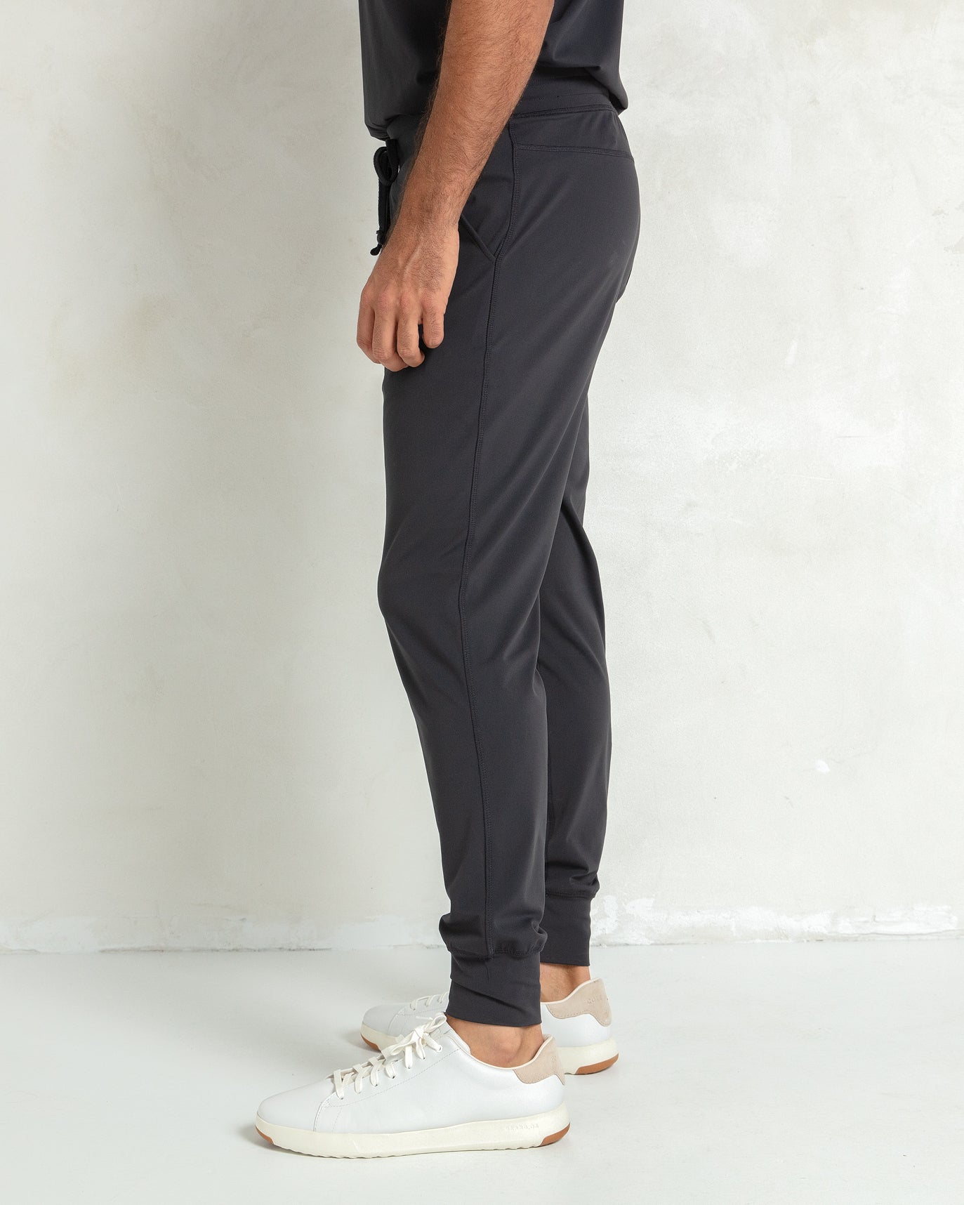 Men's Titanium Jogger Scrub Pants - Shabbella