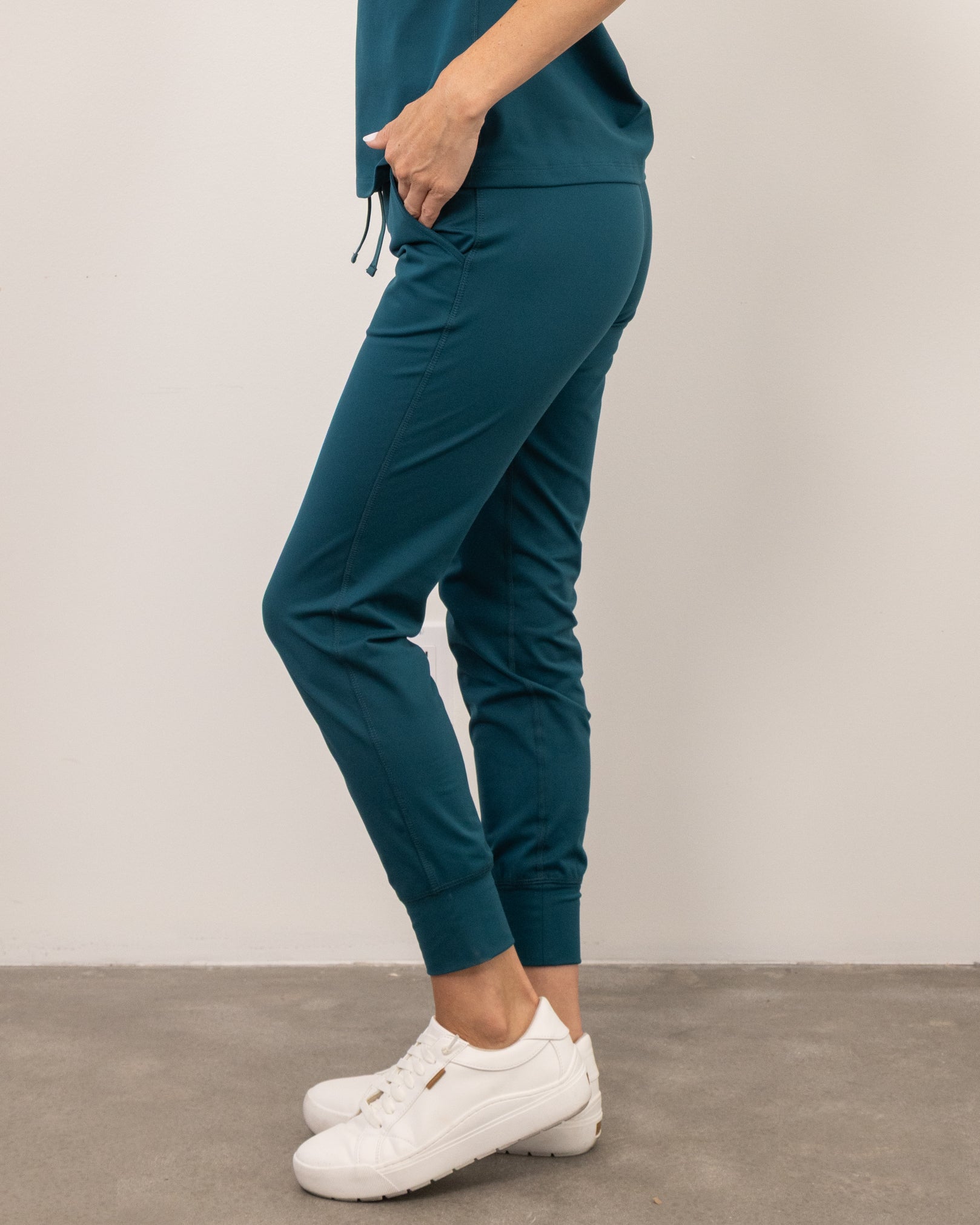 Women's Lagoon Jogger Scrub Pant - Shabbella