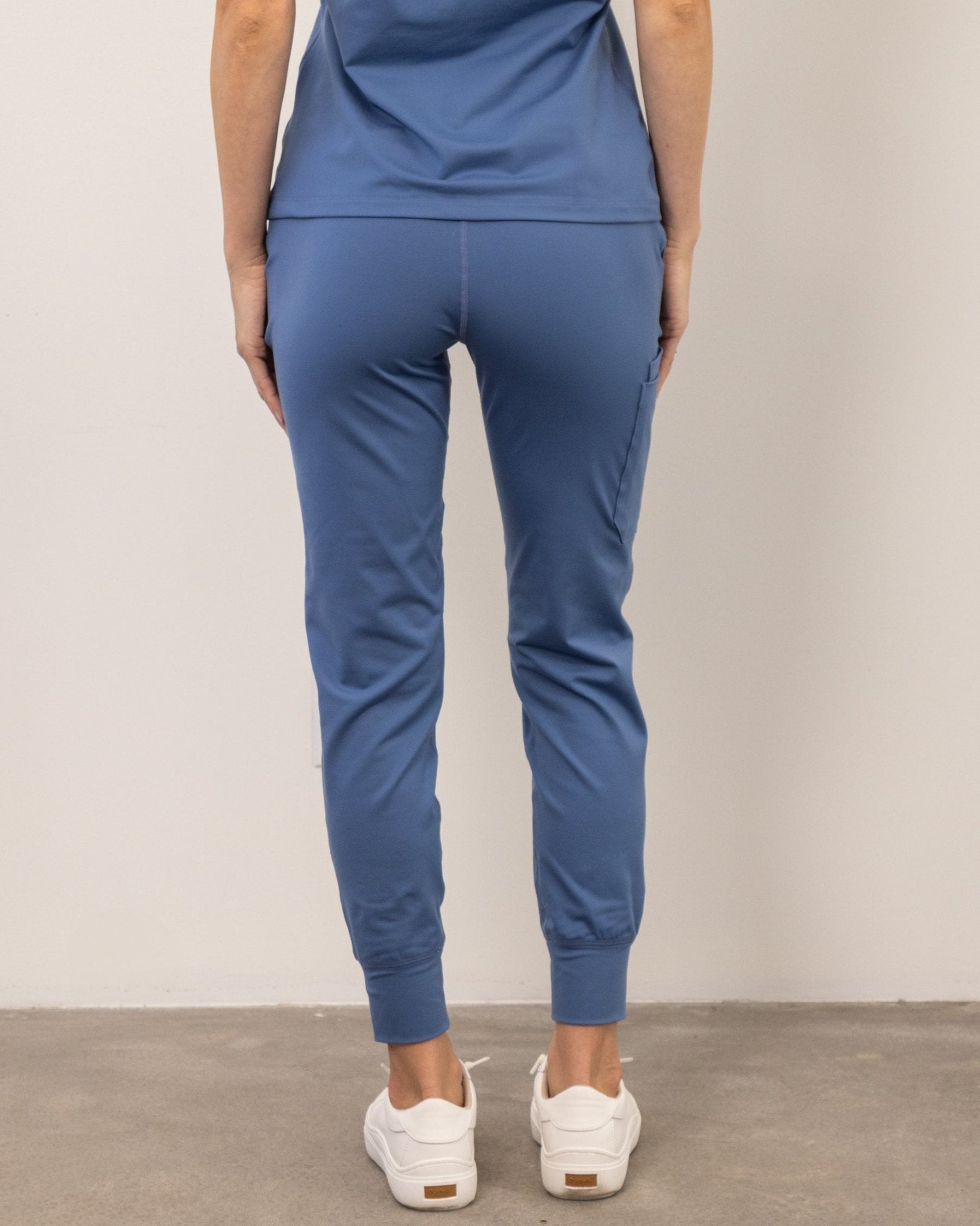Women's Ocean Blue Jogger Scrub Pant - Shabbella