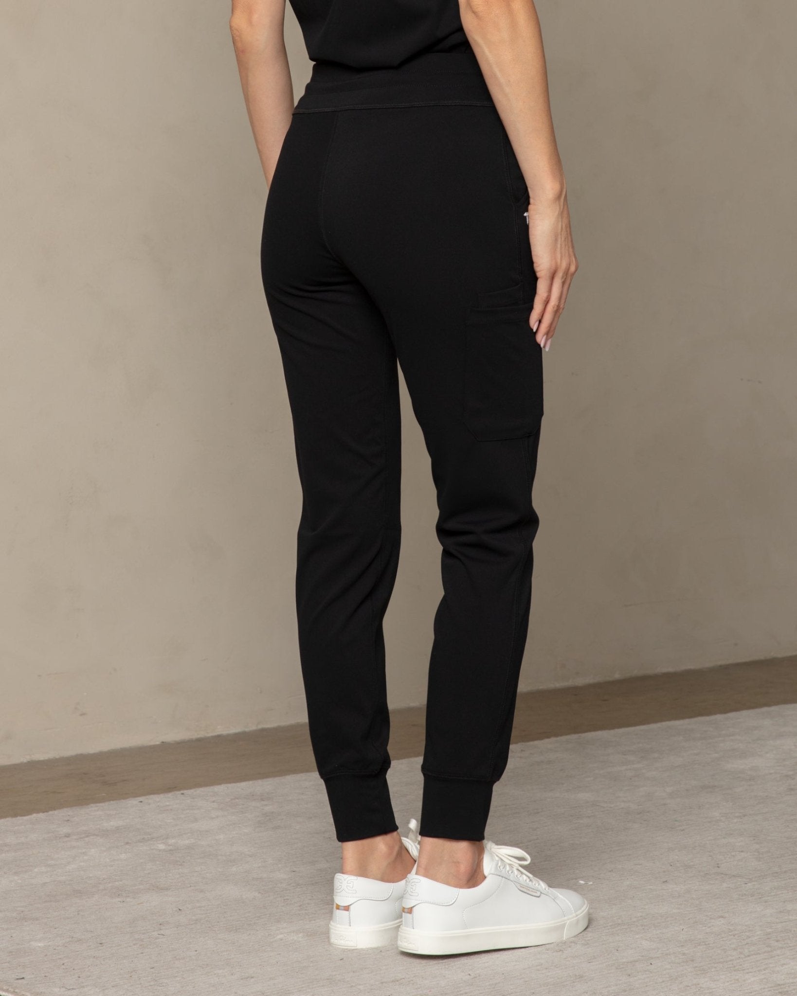 Women's Onyx Jogger Scrub Pant - Shabbella