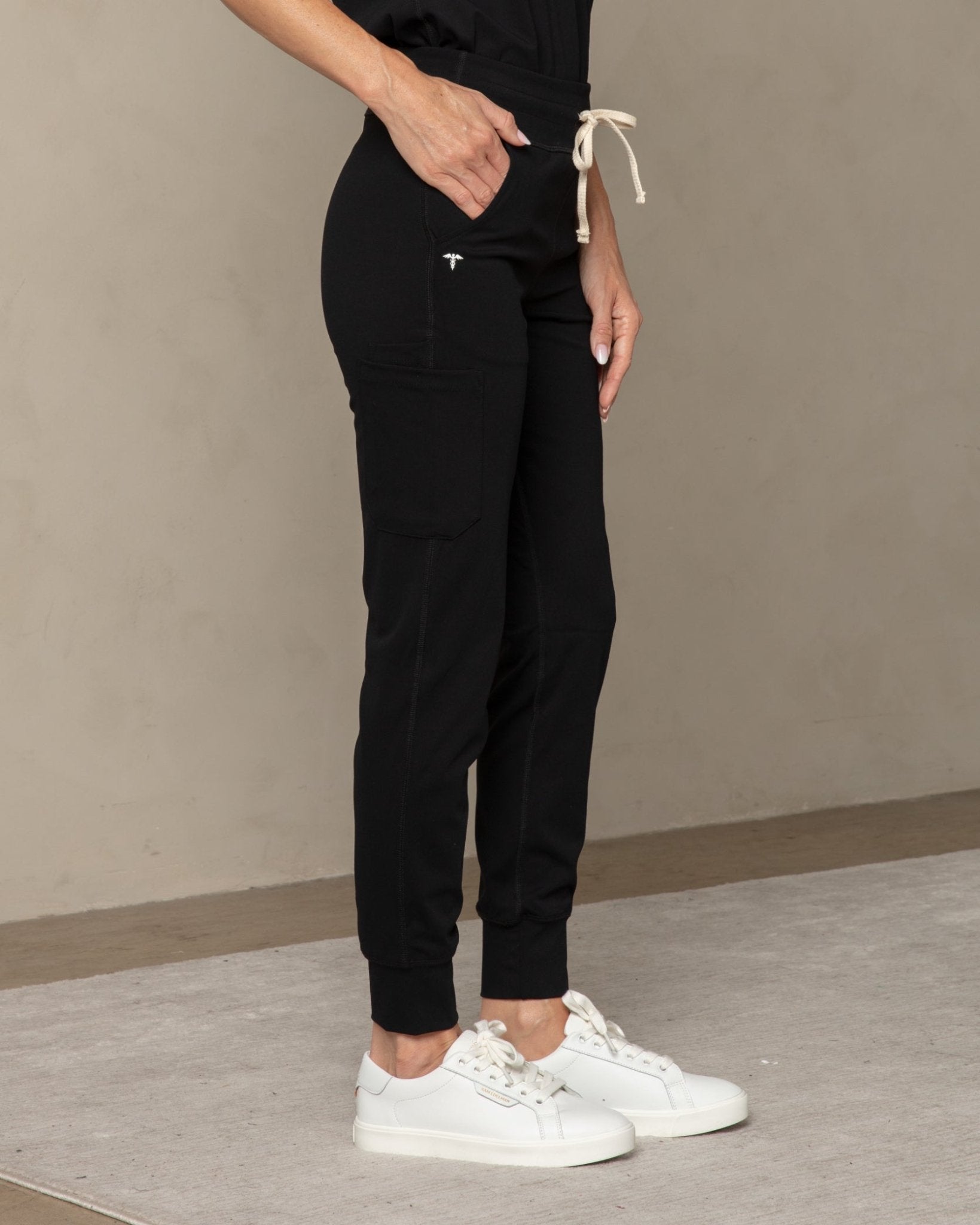 Women's Onyx Jogger Scrub Pant - Shabbella