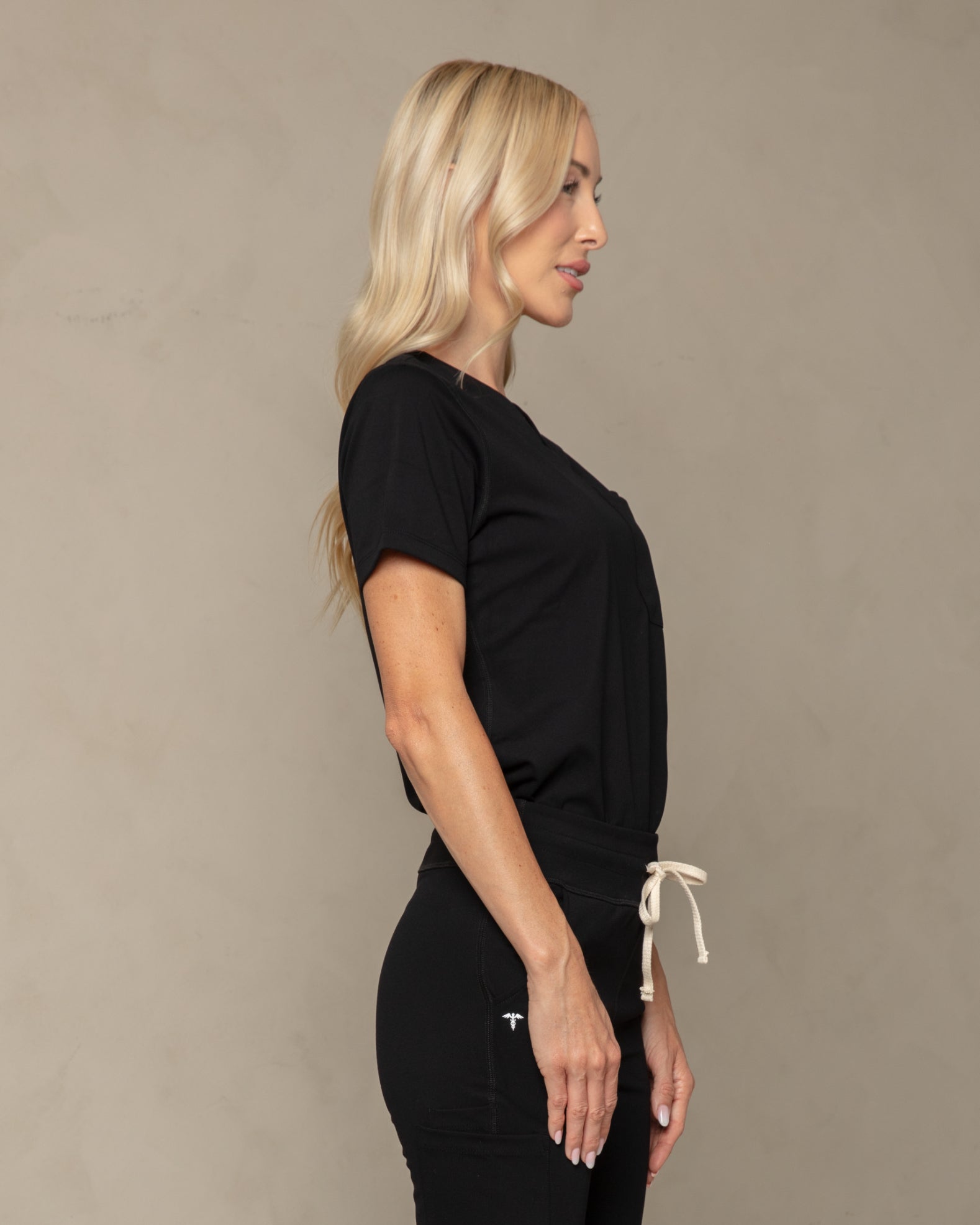 Women's Onyx V - Neck Scrub Top - Shabbella