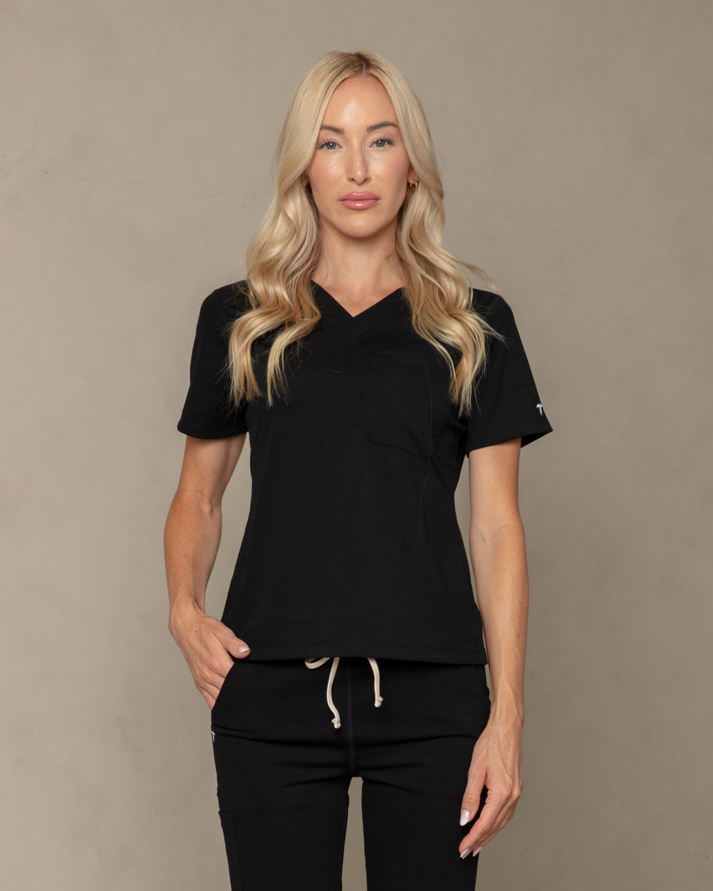 Women's Onyx V - Neck Scrub Top - Shabbella