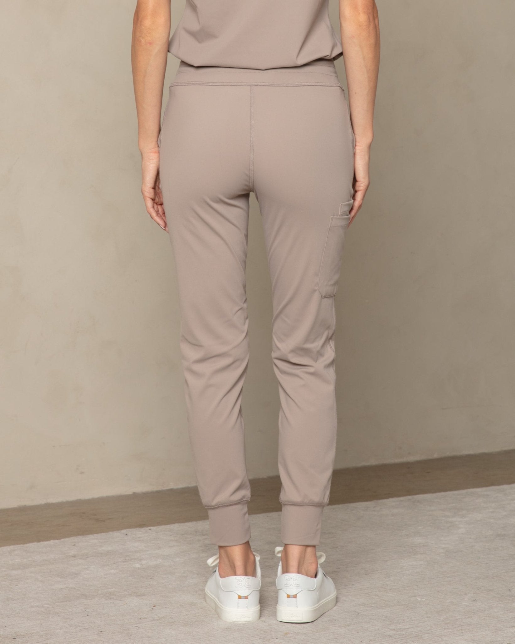 Women's Sand Jogger Scrub Pant - Shabbella