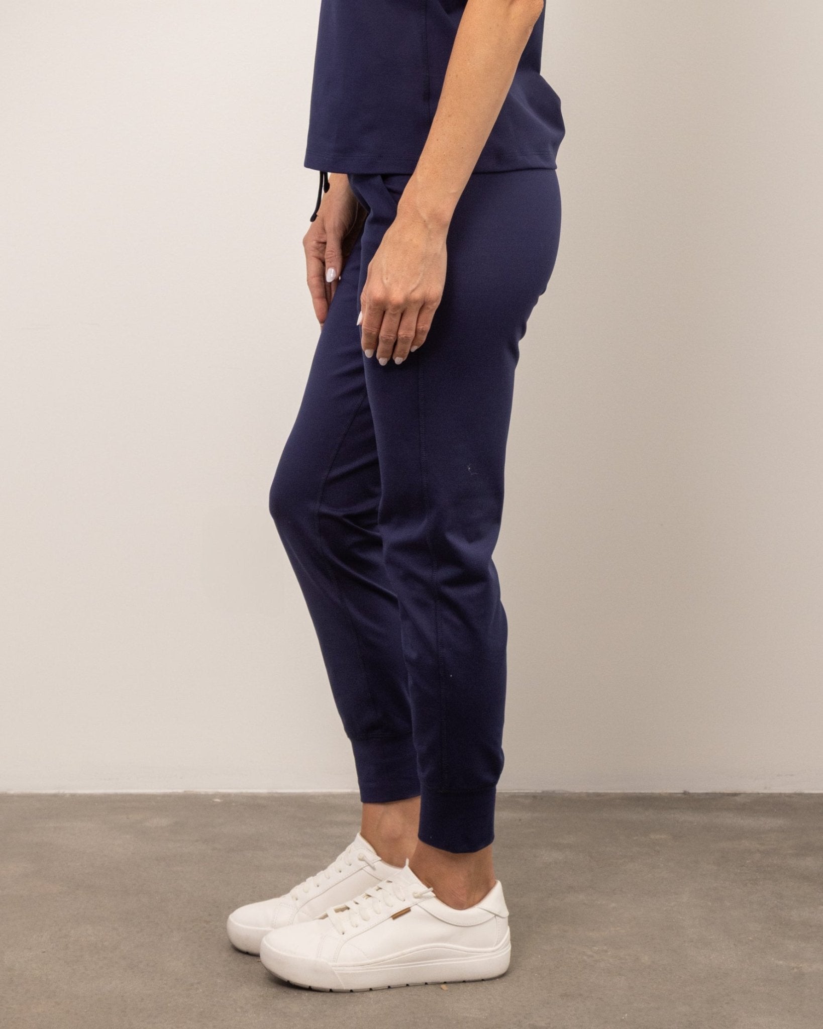 Women's True Navy Jogger Scrub Pant - Shabbella